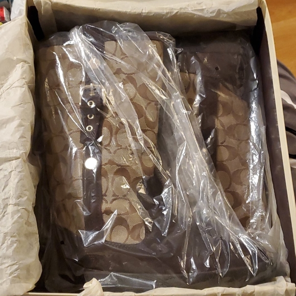 Authentic Coach Boots size 7 - Picture 3 of 8